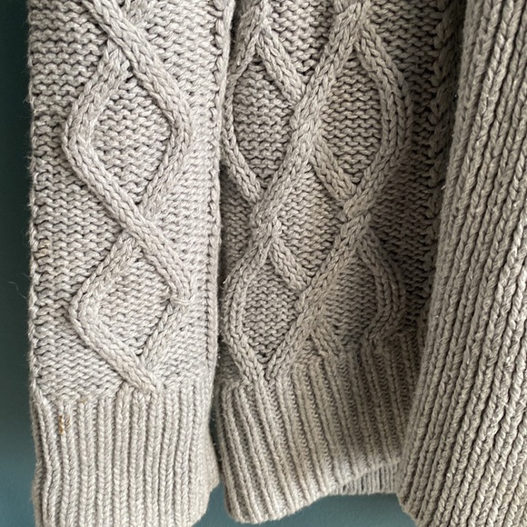 GAP Cardigan - Picture 4 of 4